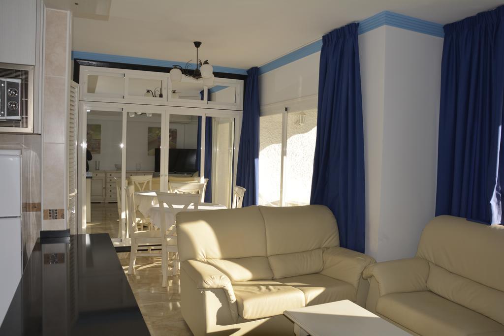 Apartamentos Mediterraneo Marbella Exterior photo